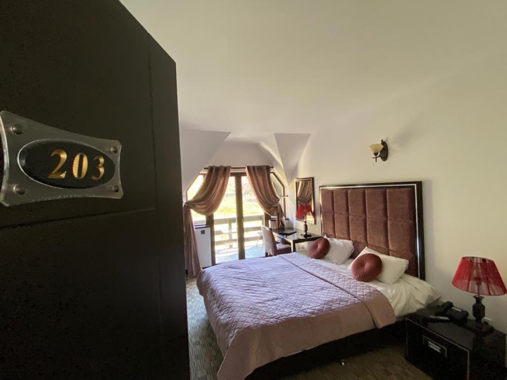Contele Vladimir Hotel Bran  Bagian luar foto