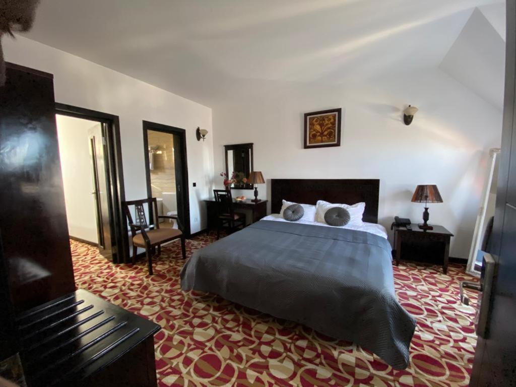 Contele Vladimir Hotel Bran  Bagian luar foto