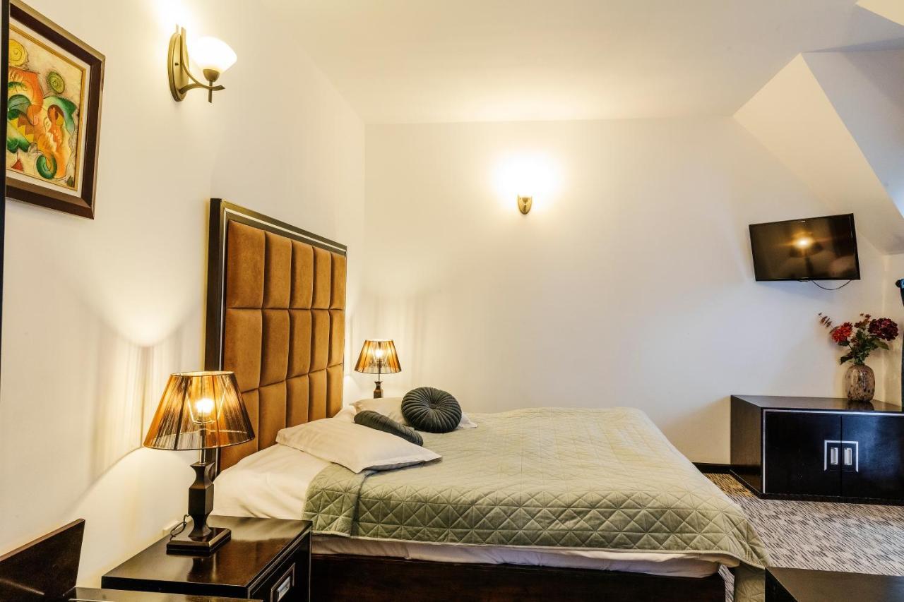 Contele Vladimir Hotel Bran  Bagian luar foto