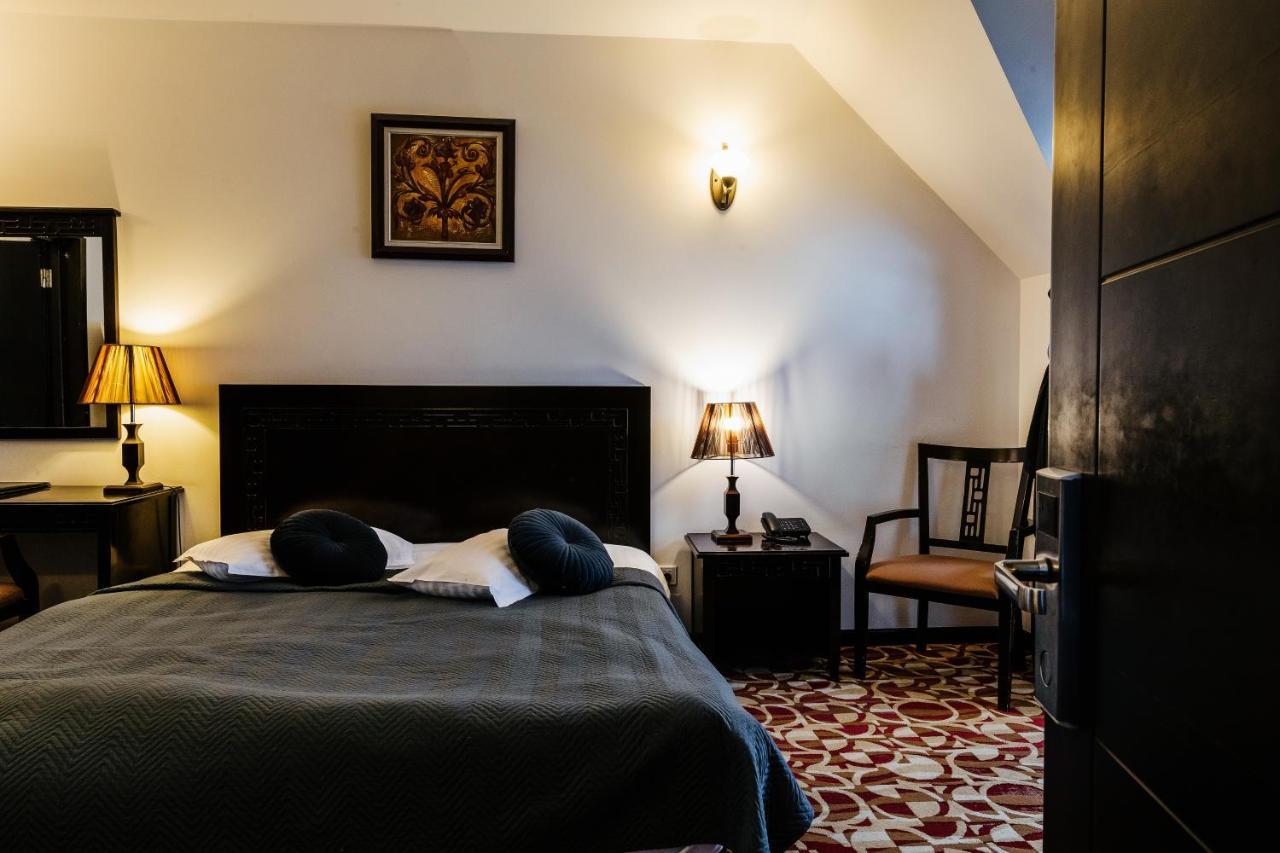 Contele Vladimir Hotel Bran  Bagian luar foto