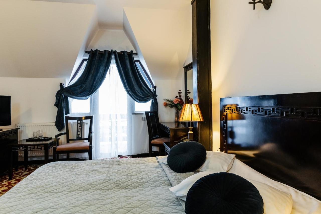Contele Vladimir Hotel Bran  Bagian luar foto