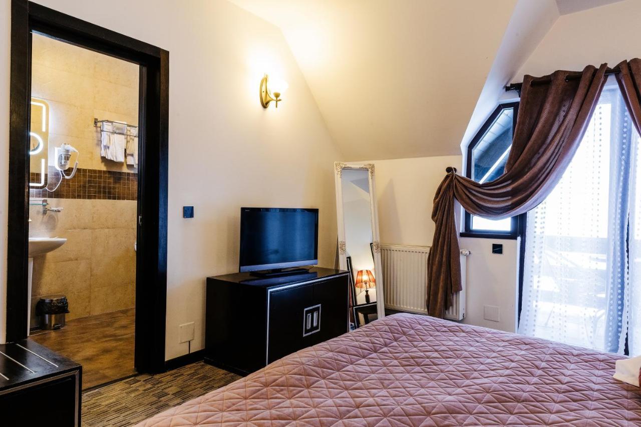 Contele Vladimir Hotel Bran  Bagian luar foto