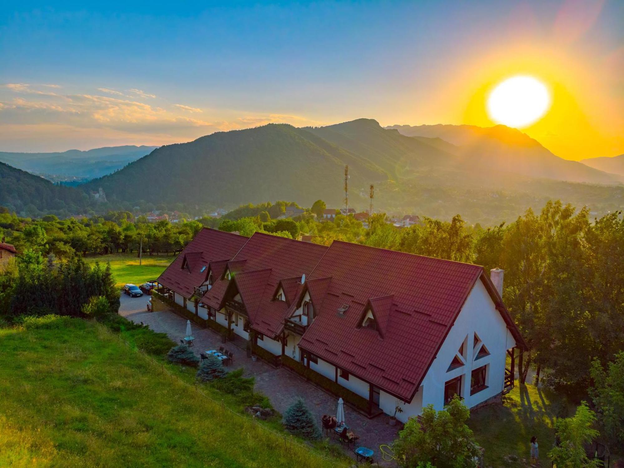 Contele Vladimir Hotel Bran  Bagian luar foto